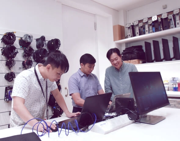 services main_hearing services